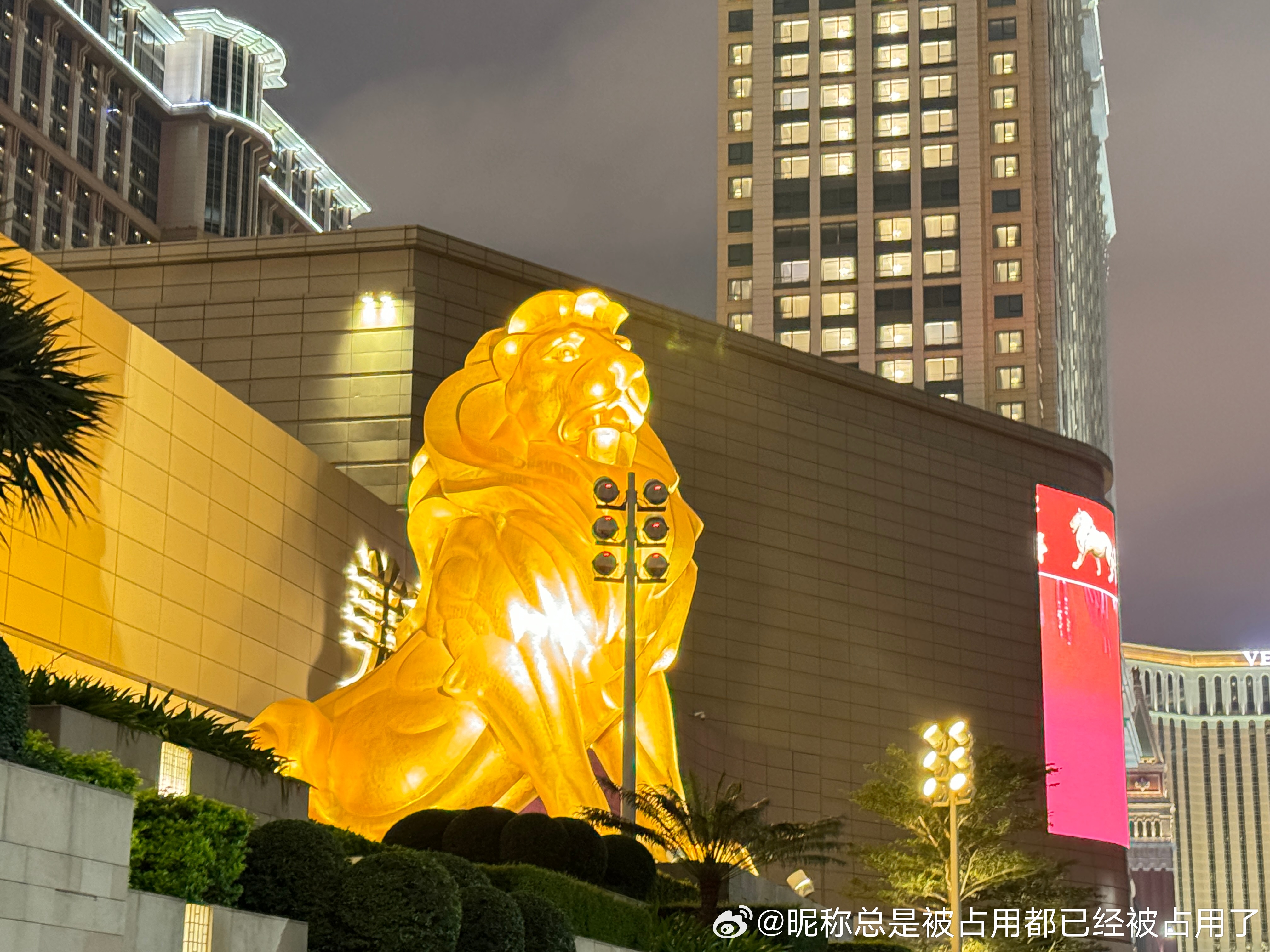 香港与澳门一肖一码一一特一中,详细解答、解释与落实 - 京